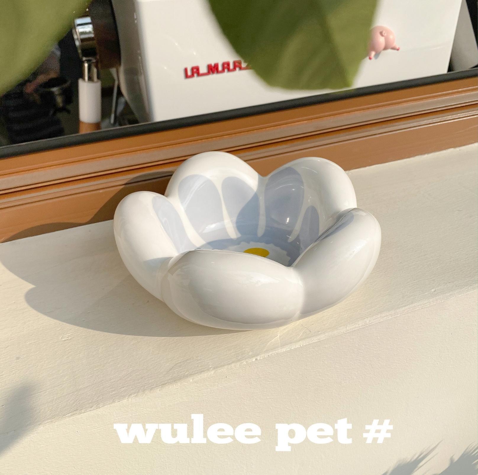 Wulee Petal Shaped Ceramic Antibacterial Pet Cat Bowls Small Dog Bowls