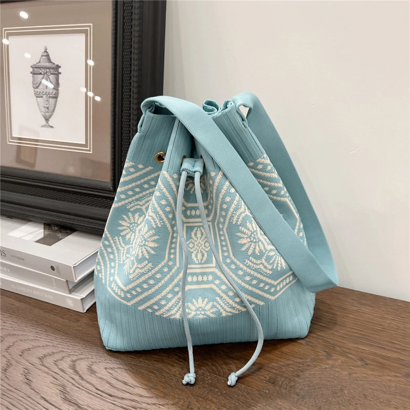 Women's Medium Knit Geometric Vintage Style Classic Style String Tote Bag