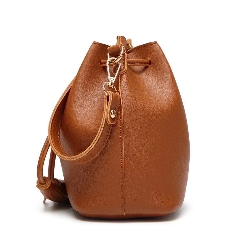 Women's Small Pu Leather Solid Color Streetwear Magnetic Buckle Bucket Bag