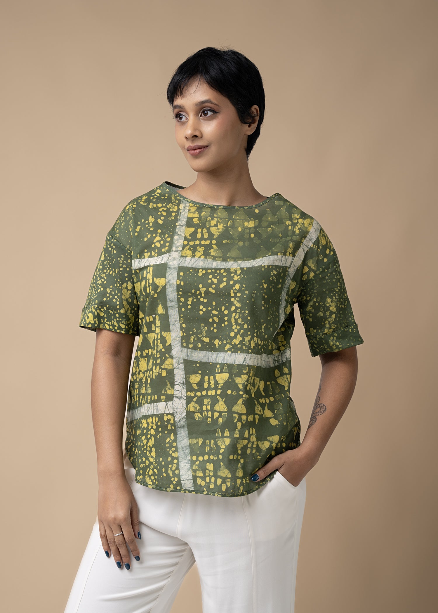 Batik Round Neck Short Sleeve Top