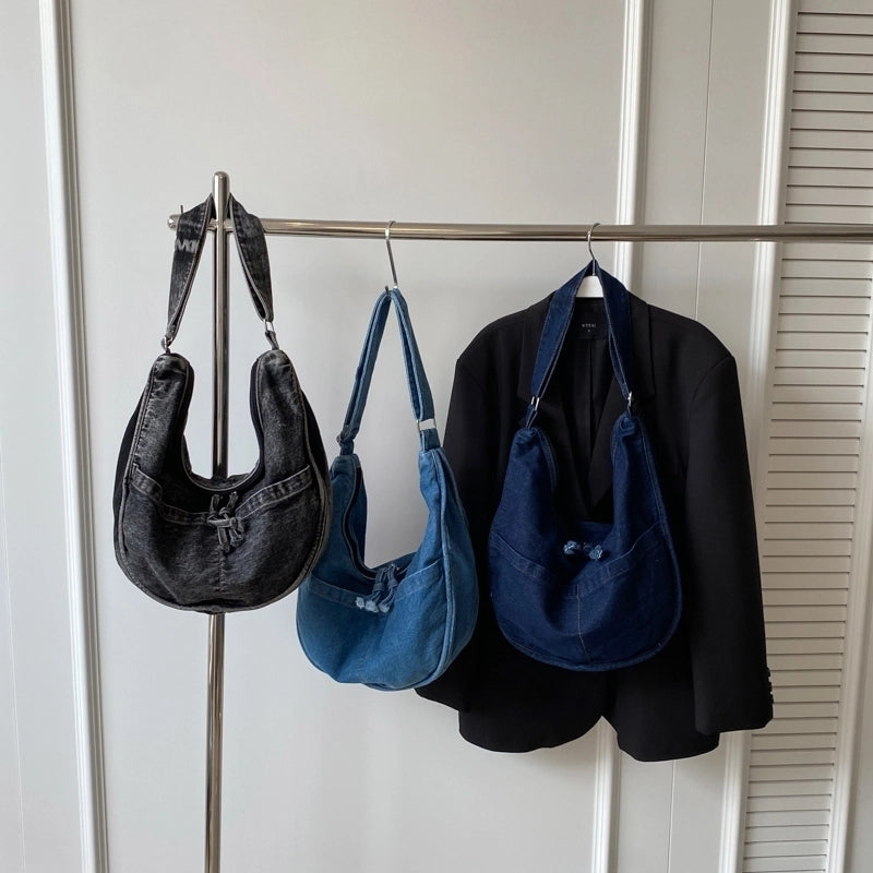 Women's Cloth Solid Color Streetwear Dumpling Shape Zipper Shoulder Bag Crossbody Bag