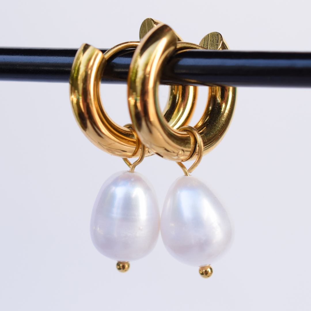 Fresh water chunky drop pearl hoops - Gold