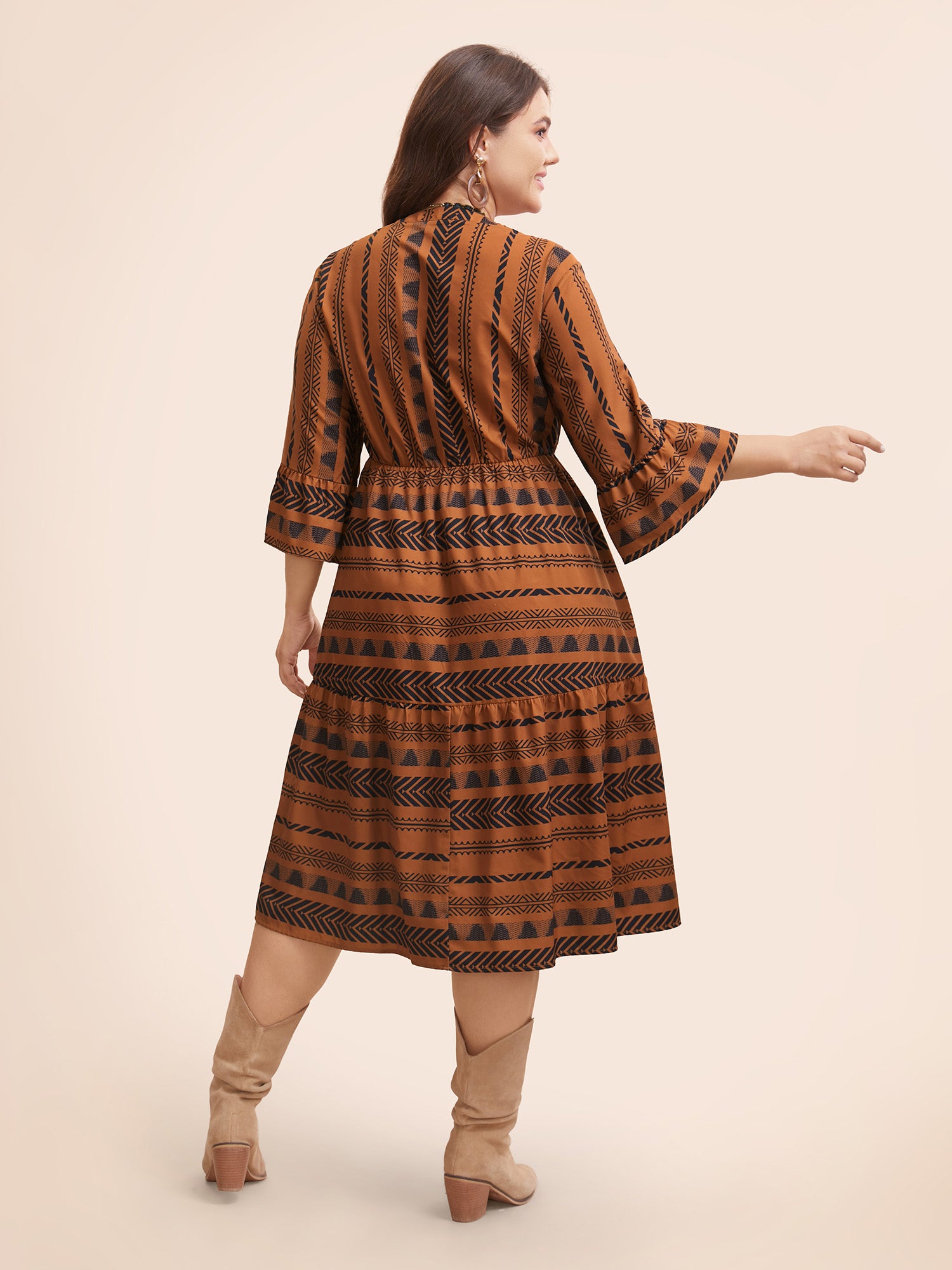 Notched Bandana Geometric Ruffle Sleeve Dress