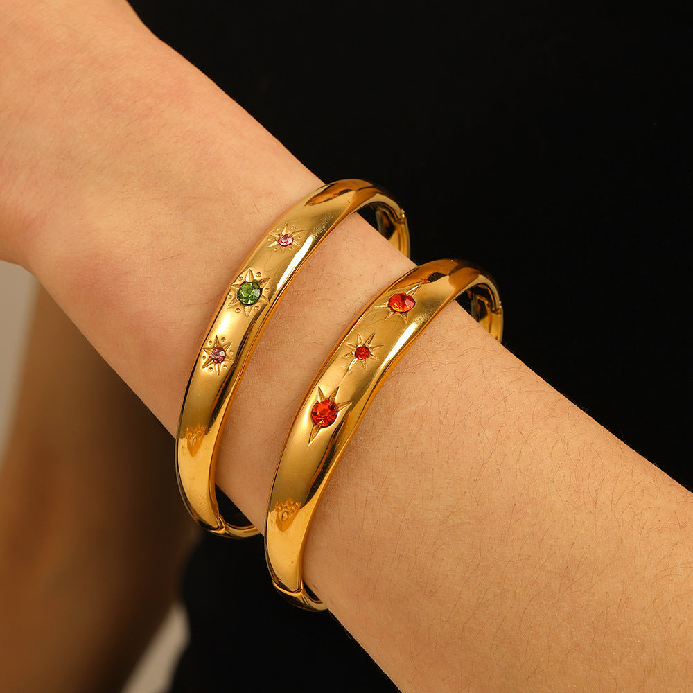 Fashion French Stainless Steel Bracelet Plated With 18K Gold And Inlaid With Zircon Shiny Retro Style Bracelet For Women