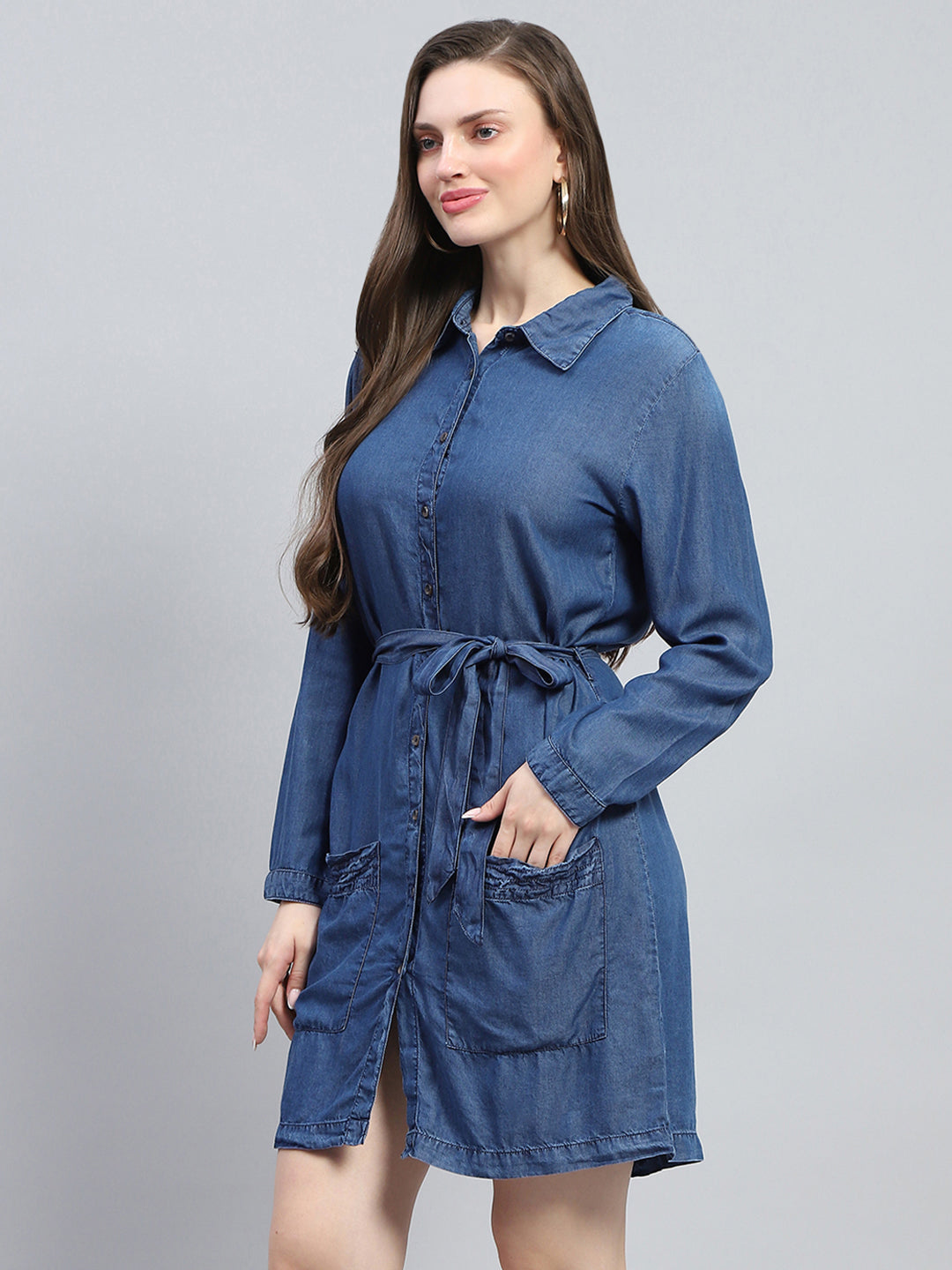 Women Blue Solid Collar Full Sleeve Tunic