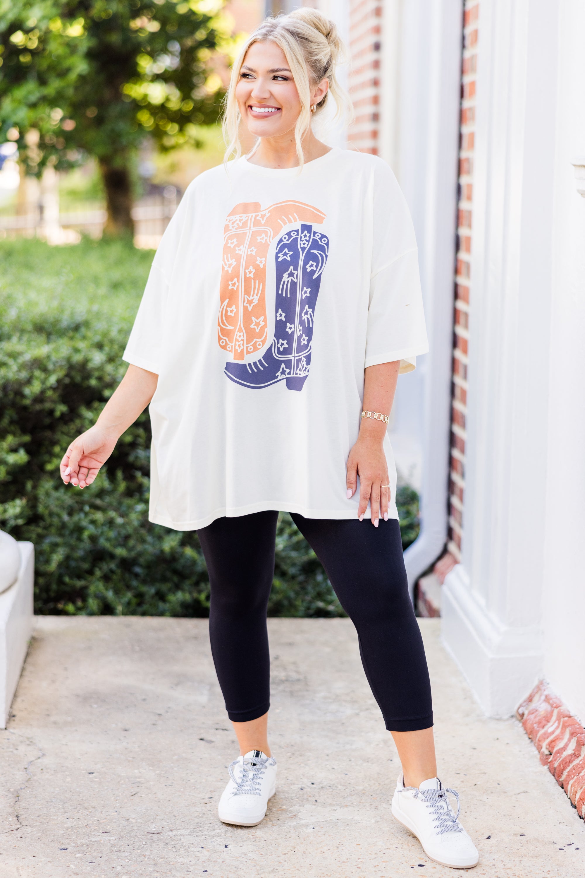 Boot Scootin Game Day Boyfriend Tee. Ivory