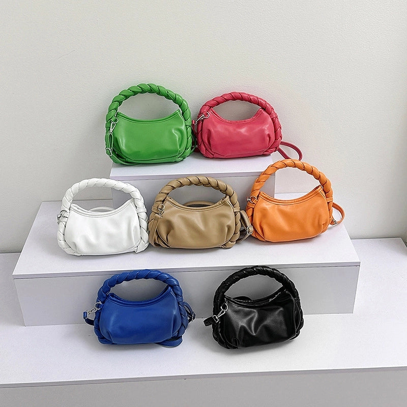 Women's Medium Pu Leather Solid Color Streetwear Dumpling Shape Zipper Crossbody Bag
