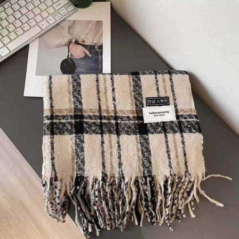 Elegant Scarf Female Niche Retro Elegant High-grade Sense Line Men And Women Couple Winter Warm Knitted Scarf