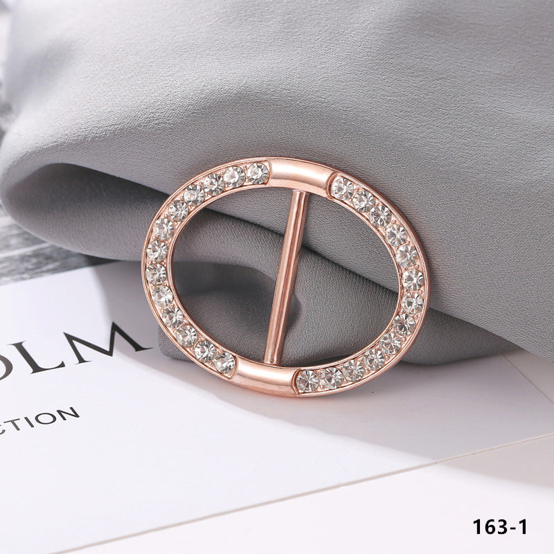 💕Fashion Silk Scarf  Brooch Buckle