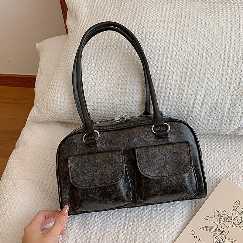 Retro Underarm Bag For Women Winter New Simple Fashion Shoulder Bag Niche Large Capacity Portable Commuter Bag