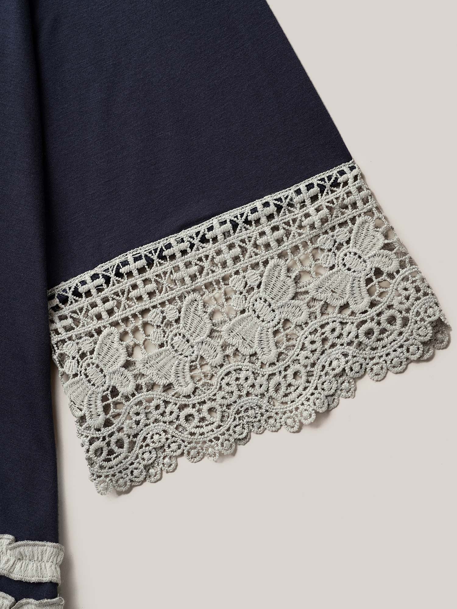 Lace Panel Color Contrast Tunic T-Shirt