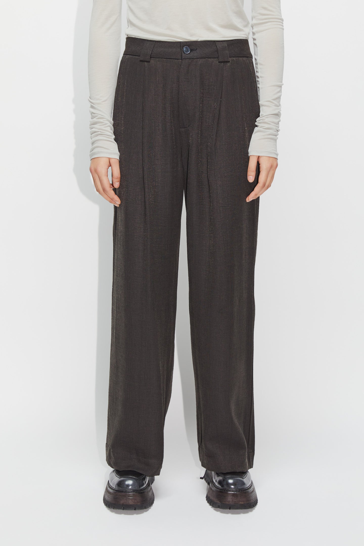 Relaxed Pleated Trousers