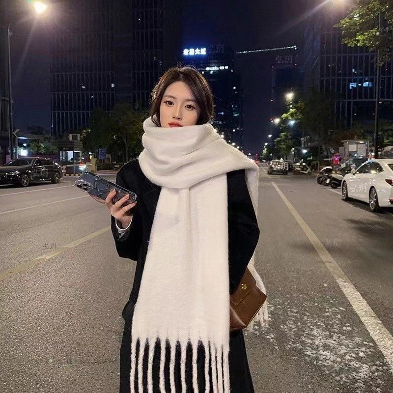 Women's Minimalist Classic Style Solid Color Polyester Scarf