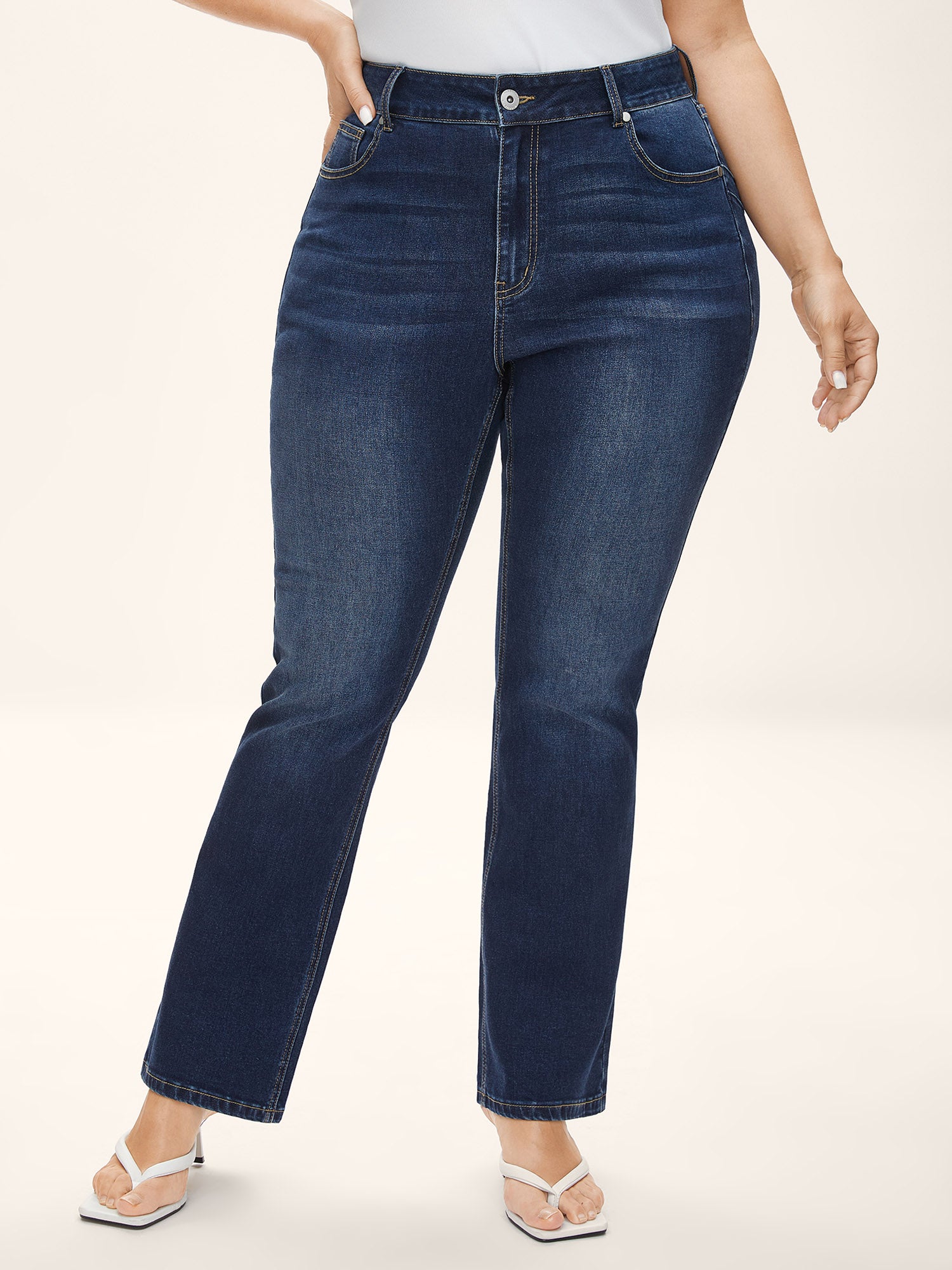 Booty-Lifting Bootcut No-Gap Waist Jeans