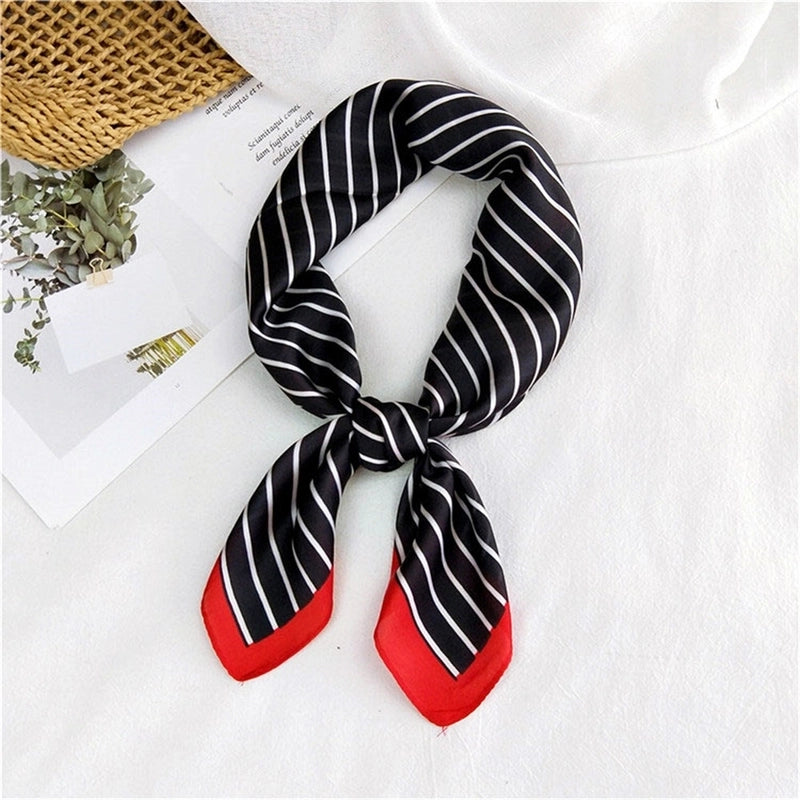 Women's Minimalist Printing Satin Silk Scarf