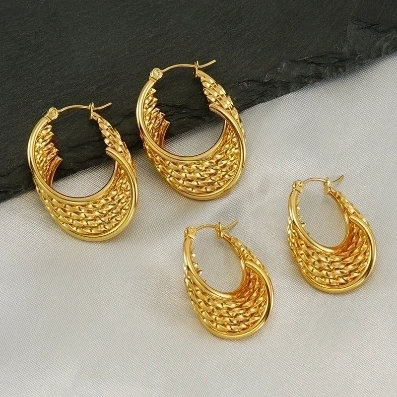 1 Pair Elegant U Shape Stripe Plating Stainless Steel Titanium Steel 18K Gold Plated Hoop Earrings