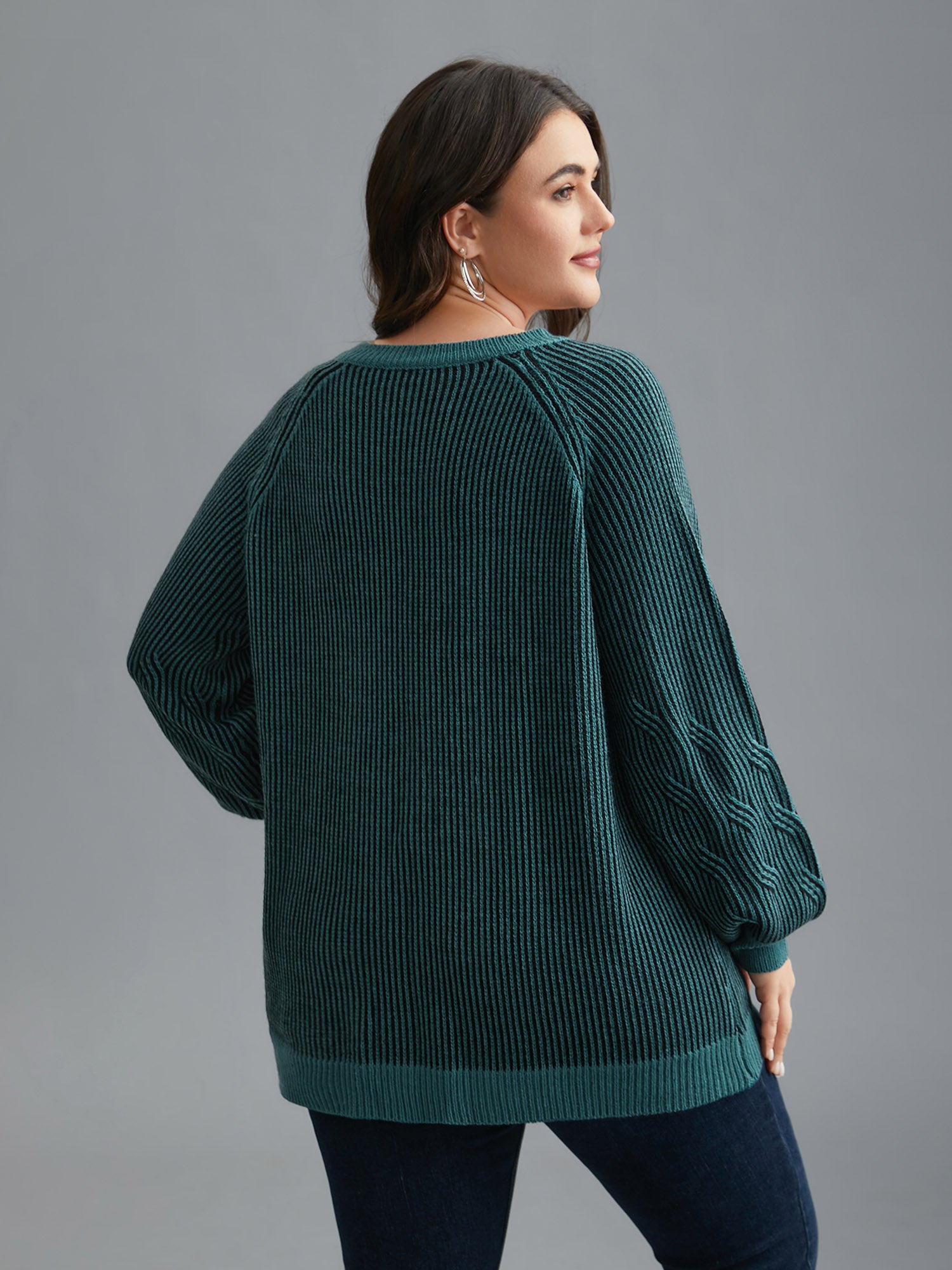 Cable Knit V-Neck Raglan Sleeve Pullover