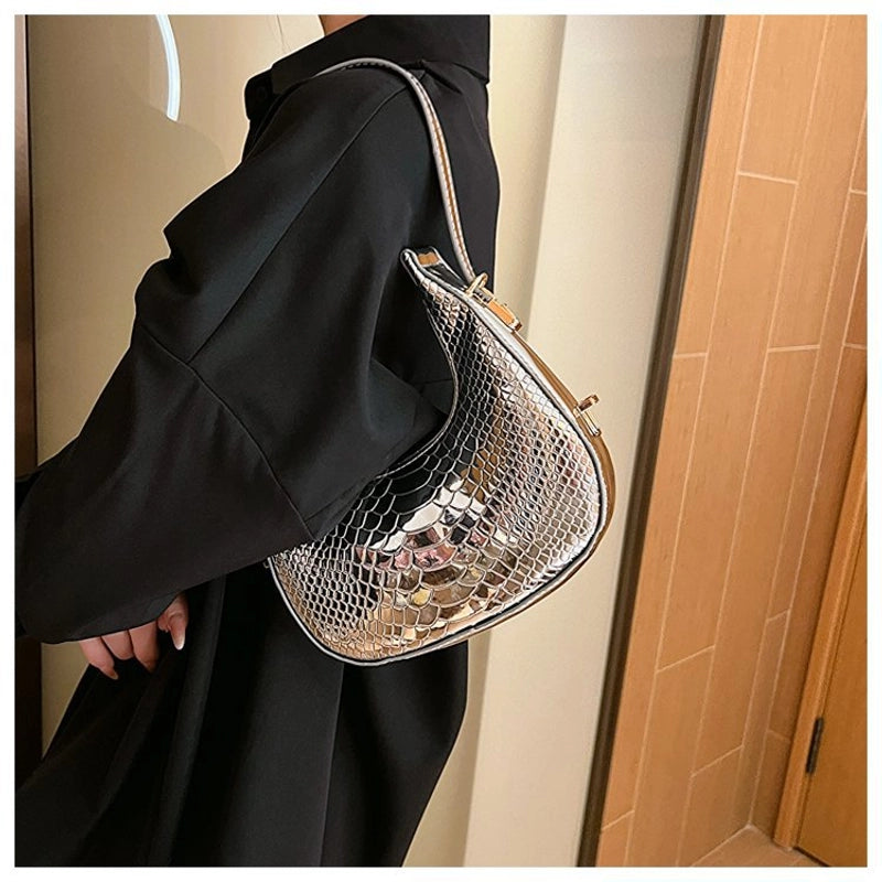 Women's Small Pu Leather Snakeskin Classic Style Streetwear Sewing Thread Pillow Shape Zipper Underarm Bag