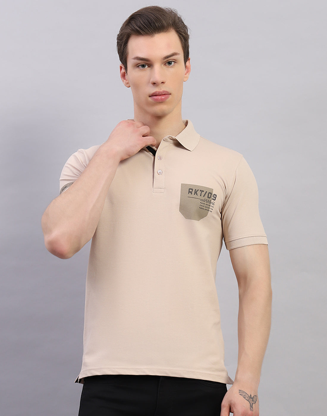 Men Beige Solid Polo Collar Half Sleeve T-Shirt