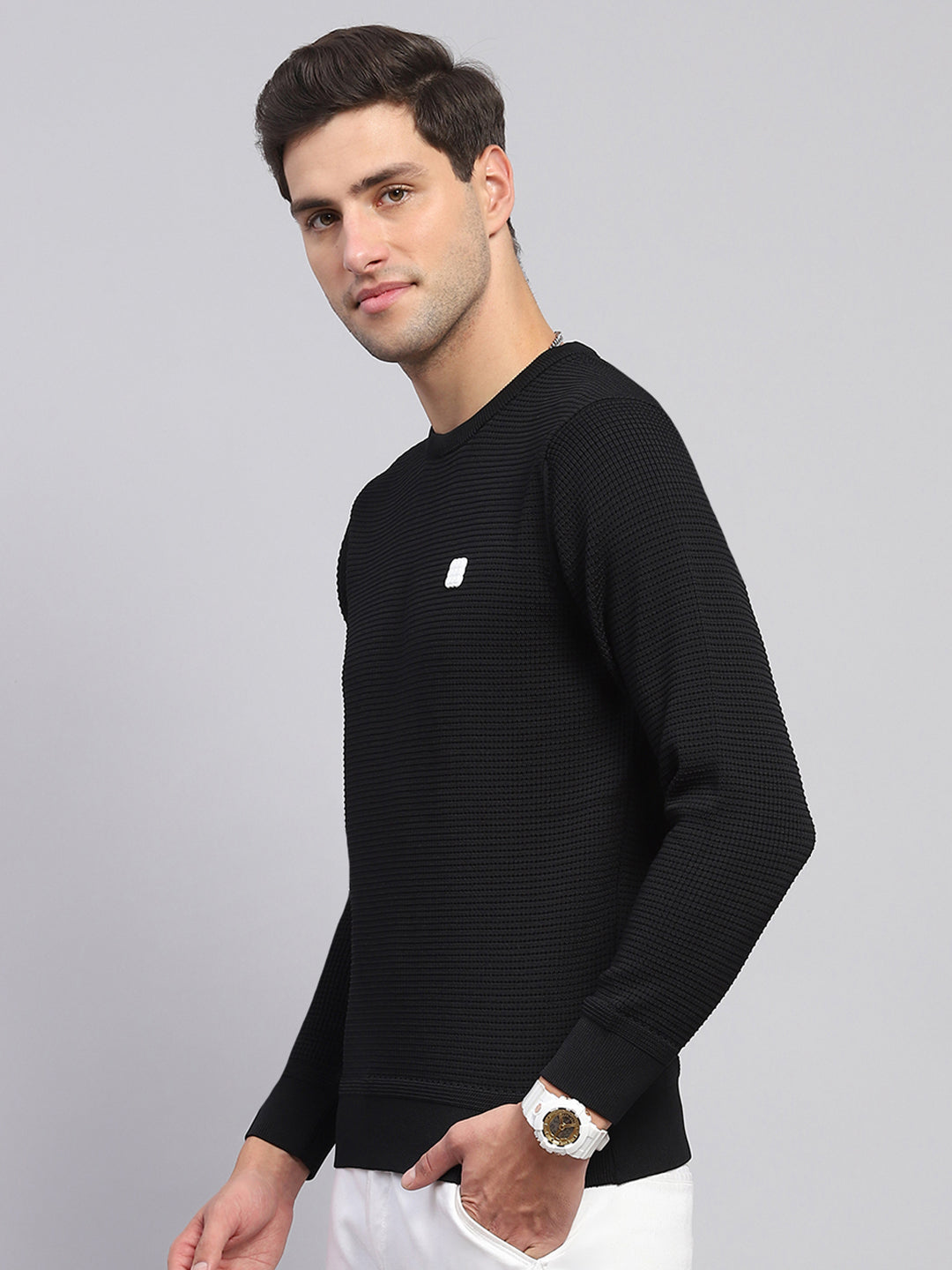 Men Black Solid Round Neck Full Sleeve Pullover