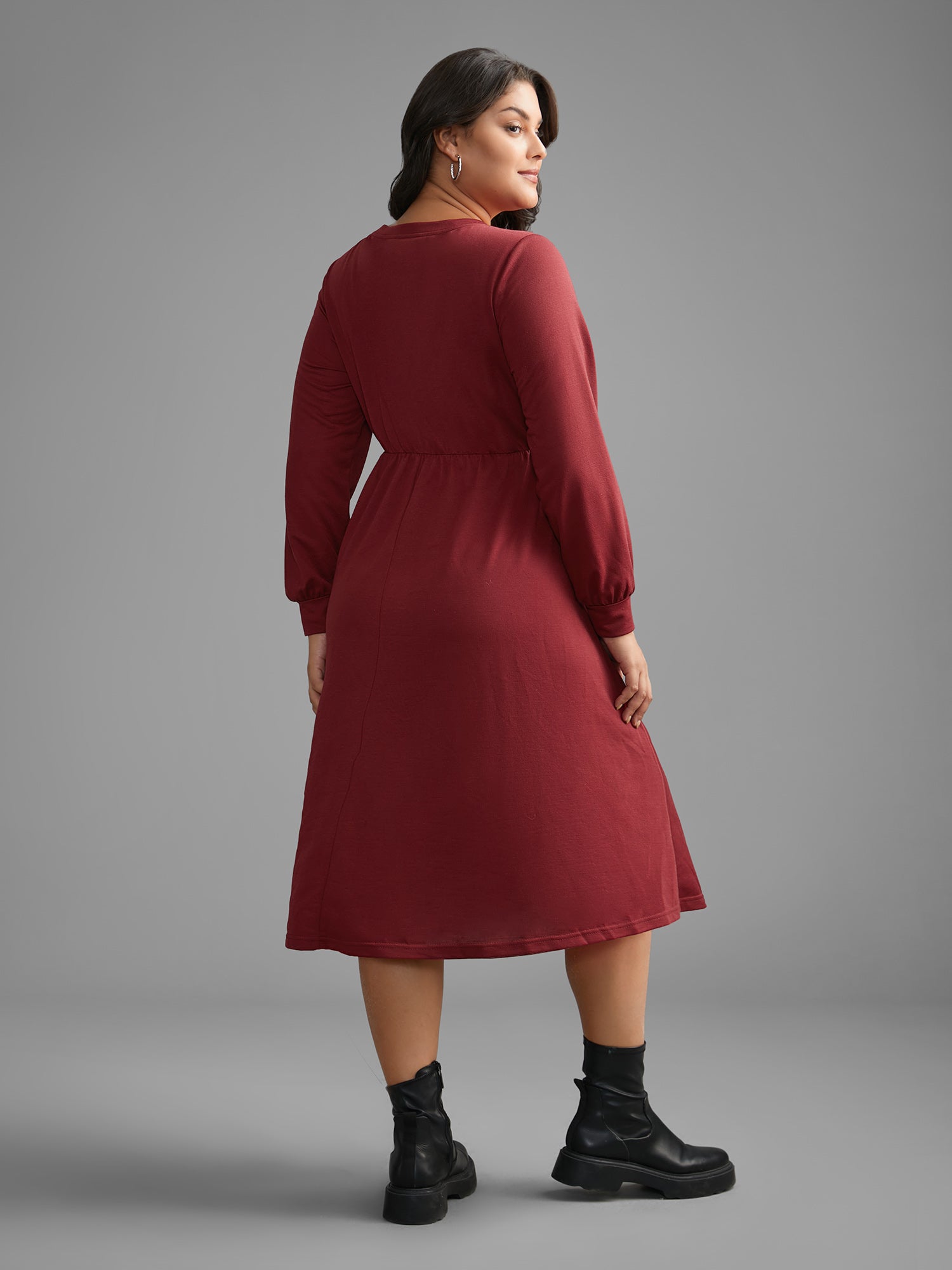 Solid Round Neck Midi Knit Dress