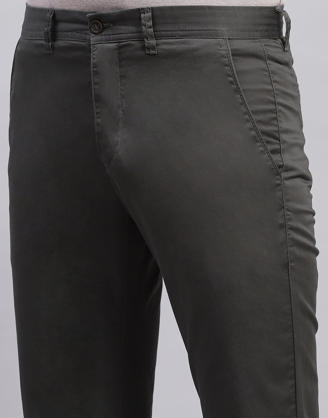 Men Olive Solid Regular Fit Trouser