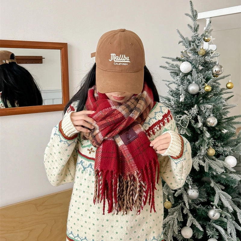 Women's Sweet Plaid Polyester Tassel Scarf