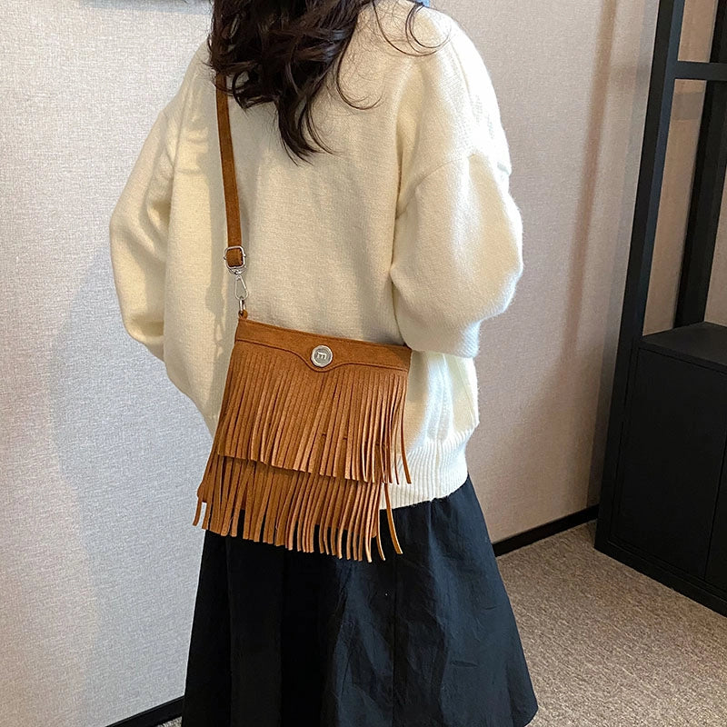 Women's Deerskin Velvet Solid Color Classic Style Tassel Square Zipper Crossbody Bag