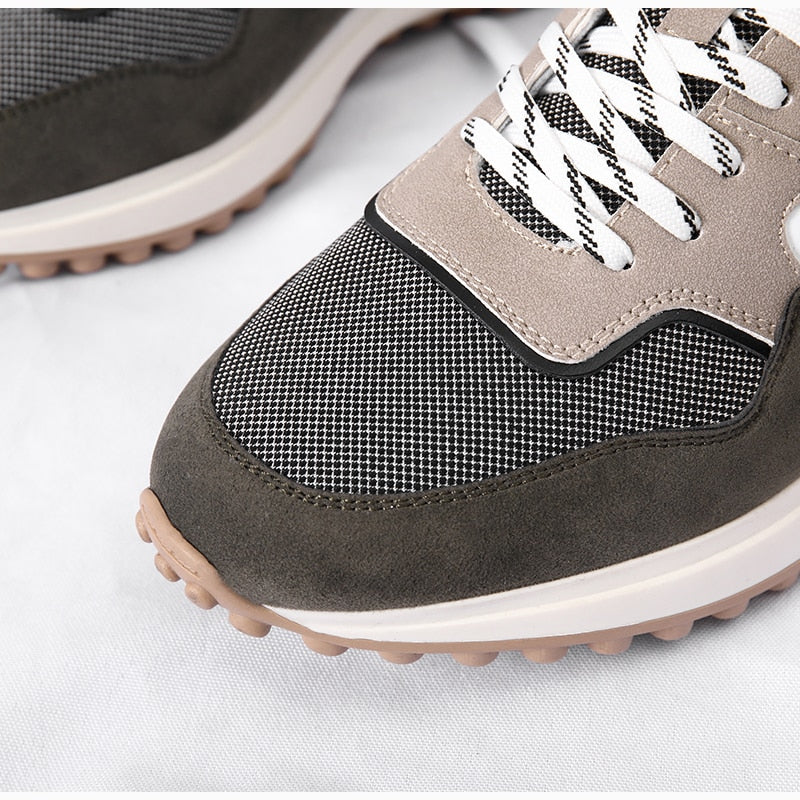 West Designer Breathable Fabric Jogging Sneakers