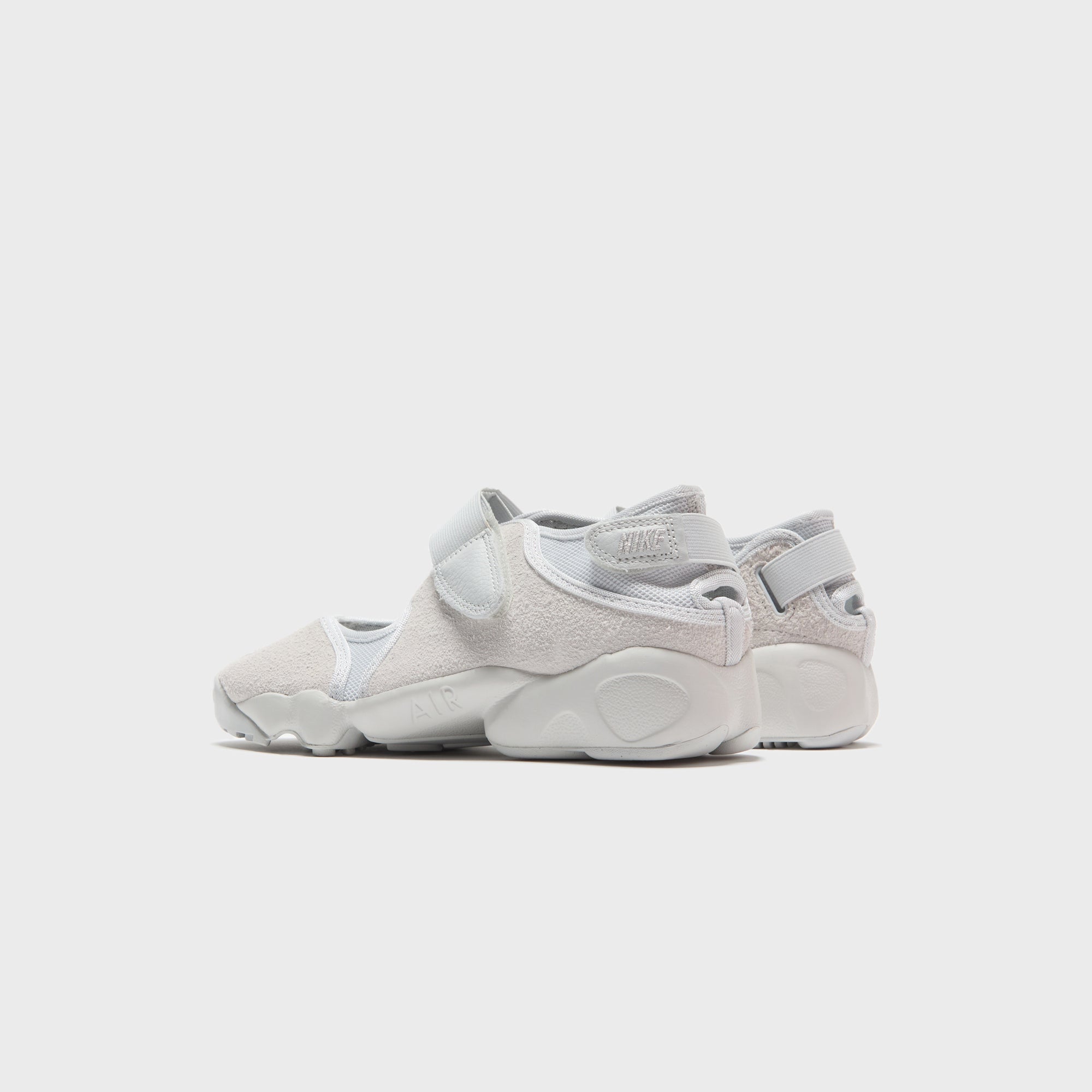 Nike WMNS Air Rift  Premium Suede - Photon Dust / Summit White