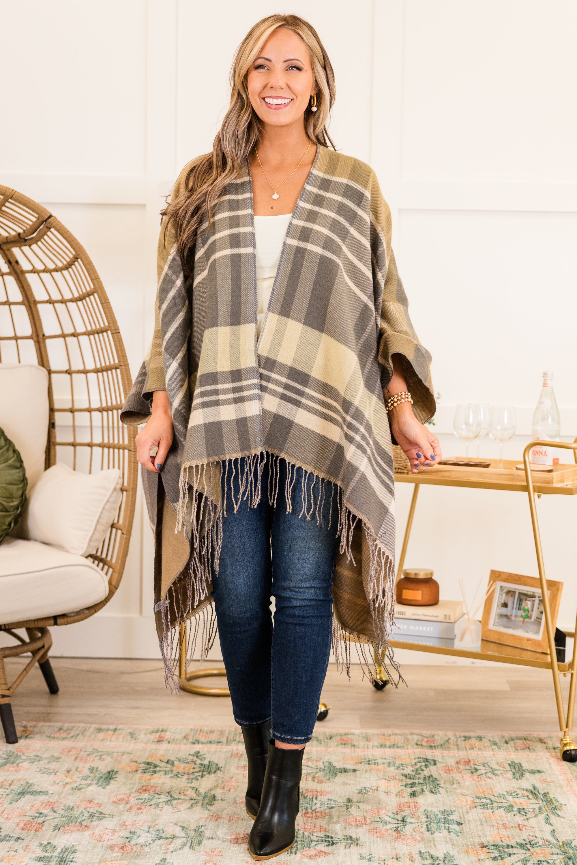 Woolen Whisper Poncho. Gray