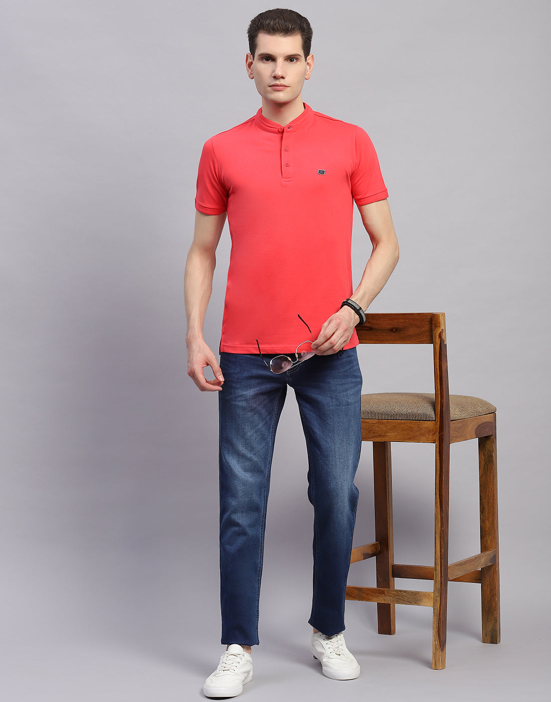 Men Pink Solid Band Collar Half Sleeve T-Shirt