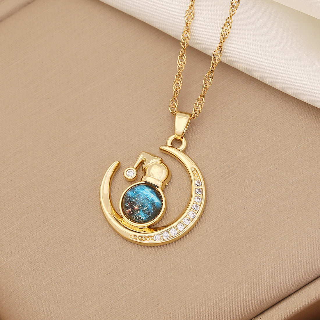 Popular Full Diamond Planet Wings Love Necklace Versatile Women'S Clavicle Chain N1497