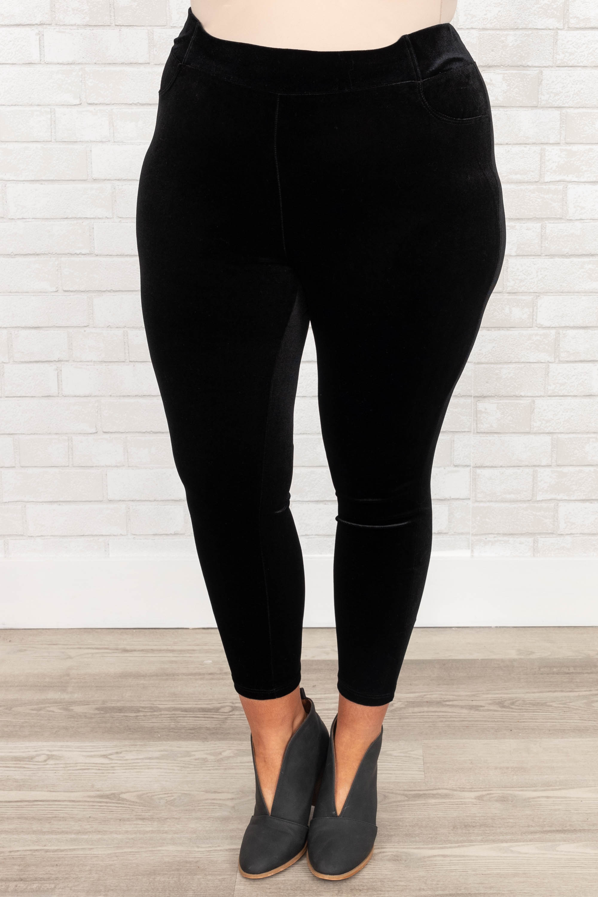 Business Lady Pants. Black Velvet