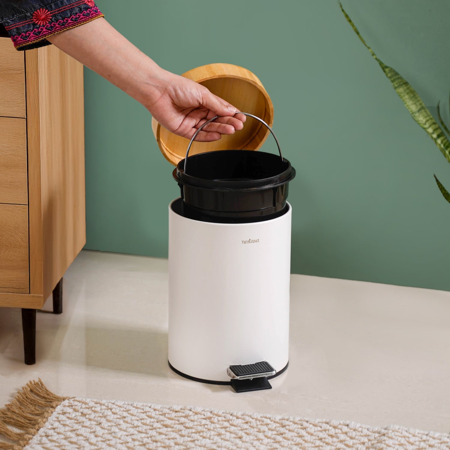 Modbin Bamboo Lid Metal Dustbin With Bucket White 3000ml