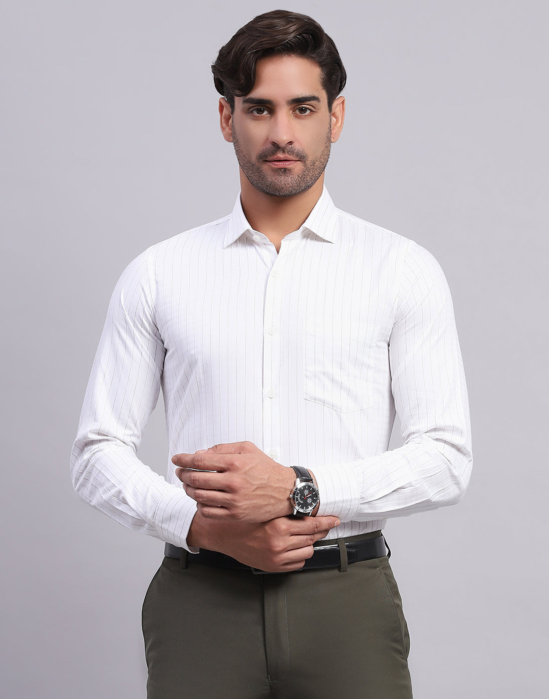 Men White Stripe Collar Full Sleeve Shirt