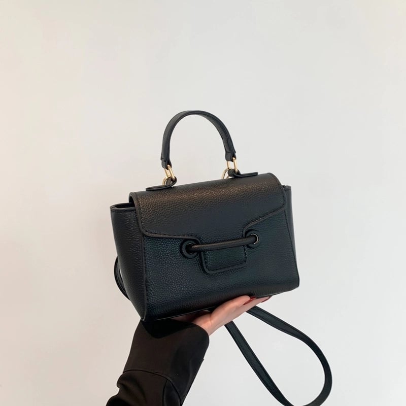 Women's Pu Leather Solid Color Vintage Style Classic Style Flip Cover Handbag