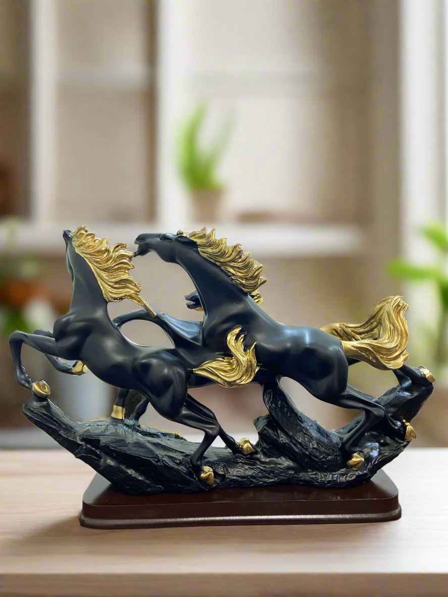 HORSE STATUE CENTERPIECE – DESKTOP DECOR FOR WINDOWSILL BOOKSHELF & BEDROOM