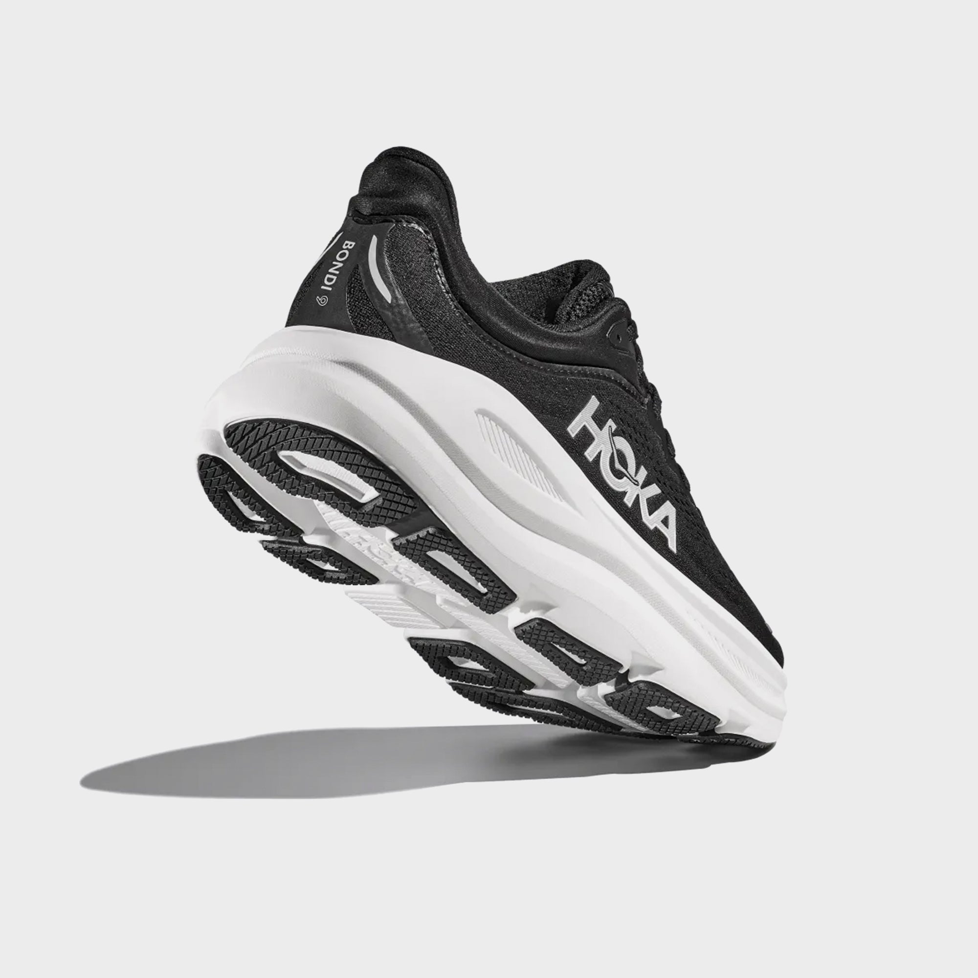 HOKA WMNS Bondi 9 - Black / White
