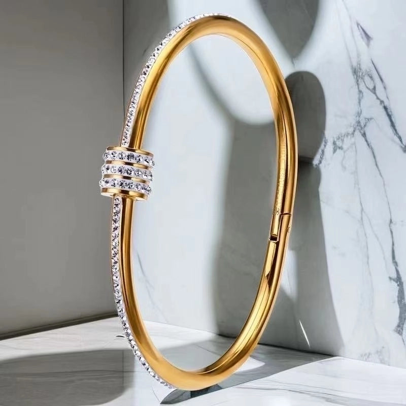 Retro Round Titanium Steel Inlay Zircon Bangle