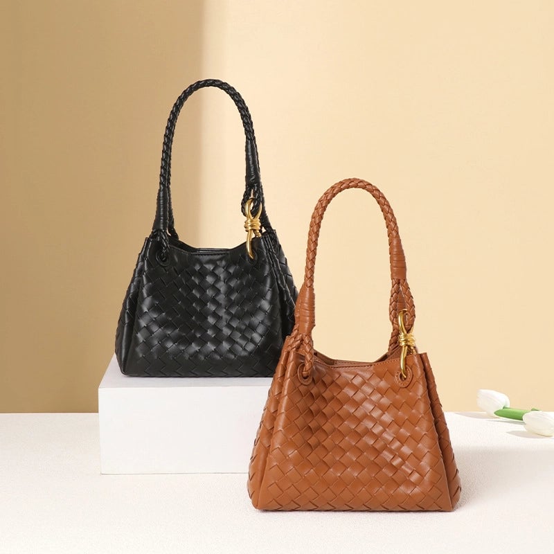 Women's Medium Pu Leather Solid Color Elegant Streetwear Square Magnetic Buckle Tote Bag