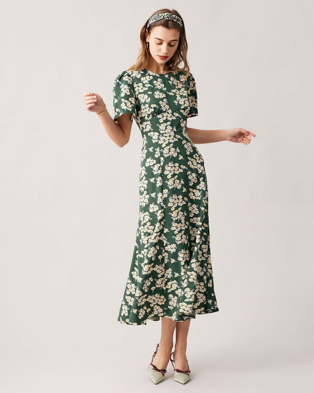 The Green Round Neck Short Sleeve Floral Midi Dress