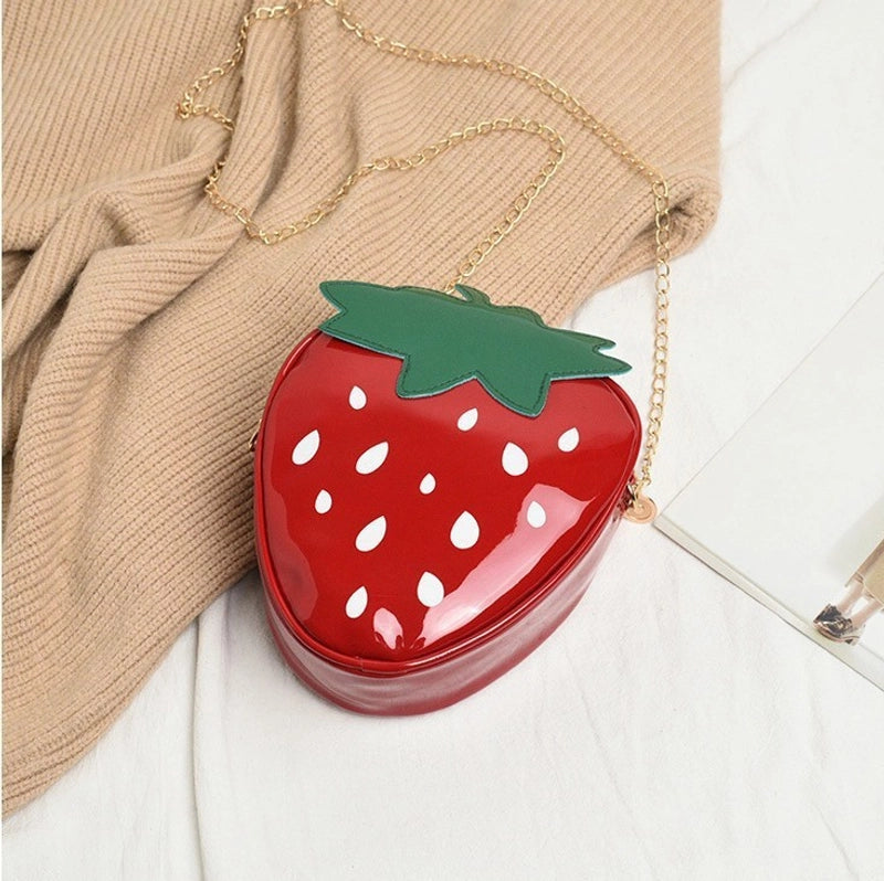 Women's Small PU Strawberry Streetwear Heart-shaped Zipper Underarm Bag