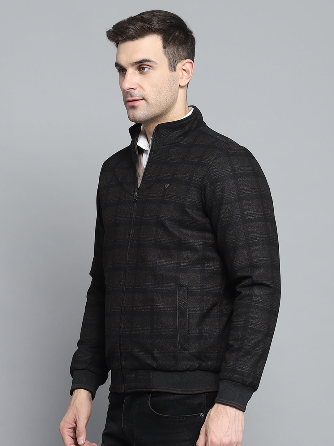 Men Black Solid Mock Neck Full Sleeve Jacket