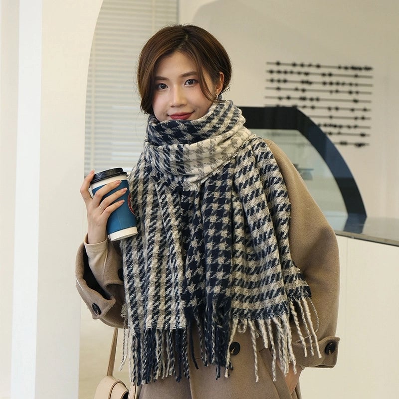 Women's Elegant Sweet Streetwear Imitation Cashmere Tassel Scarf
