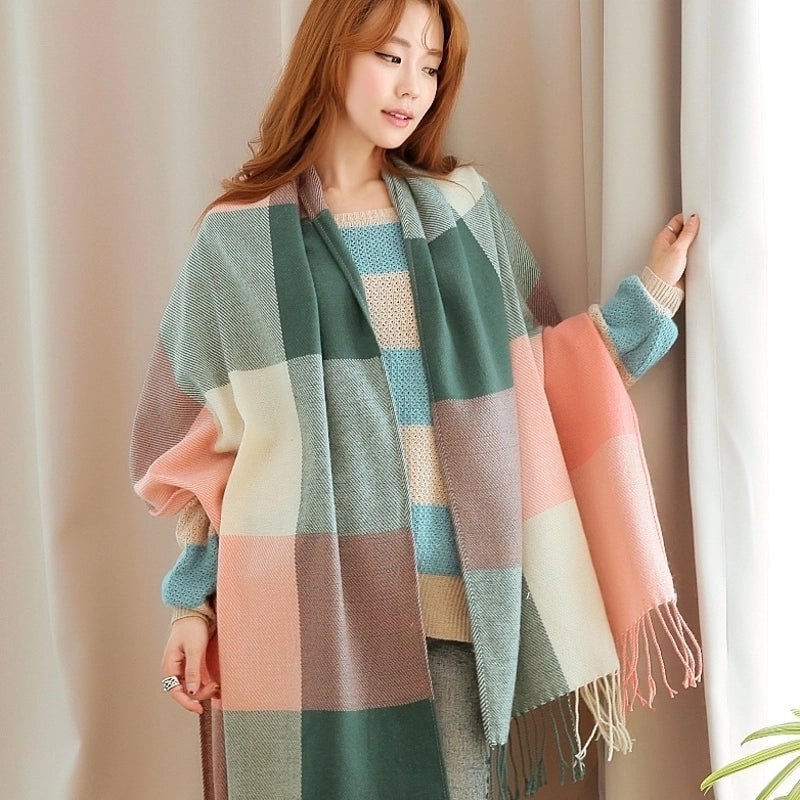 Women's Minimalist Classic Style Color Block Imitation Cashmere Scarf