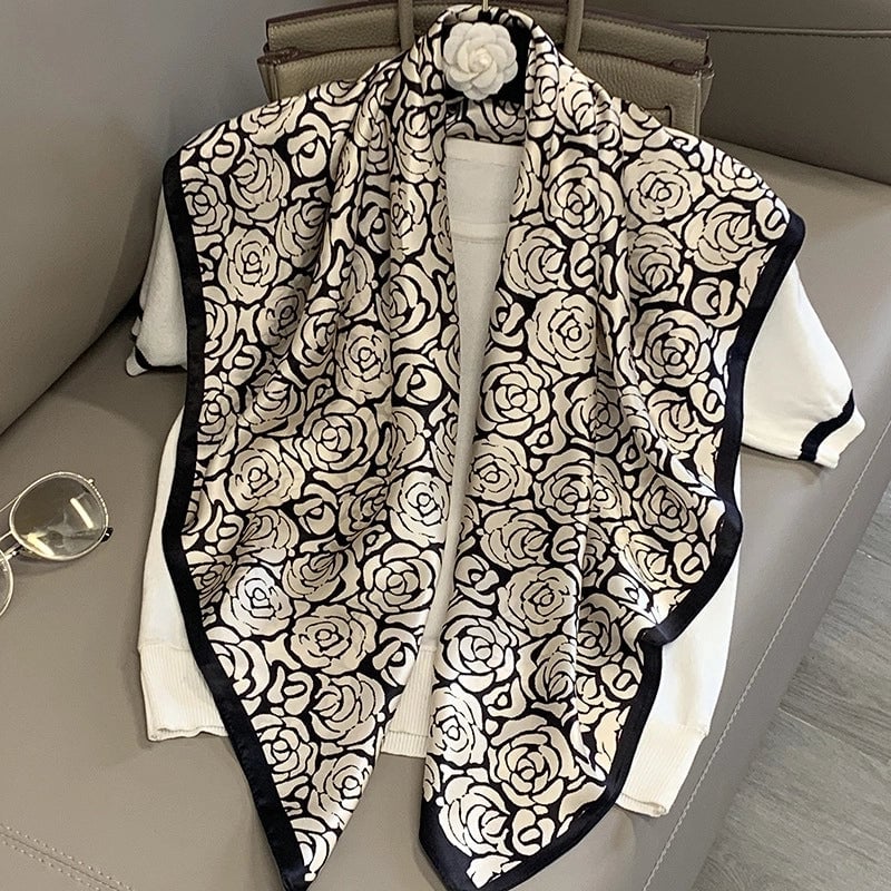 Women's Elegant Minimalist Printing Silk Printing Silk Scarf