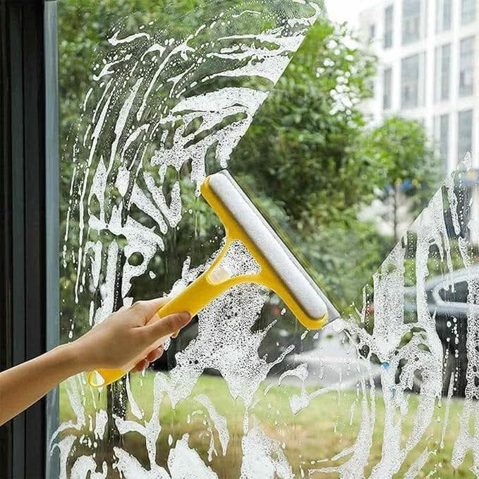2 in 1 Multipurpose Wiper and Spray