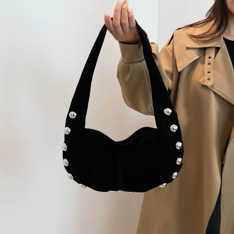 Women's Pu Leather Solid Color Classic Style Dumpling Shape Zipper Shoulder Bag