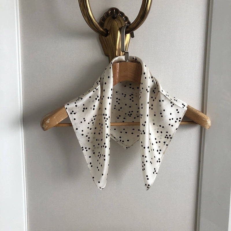 Women's Elegant Polka Dots Silk Printing Silk Scarf